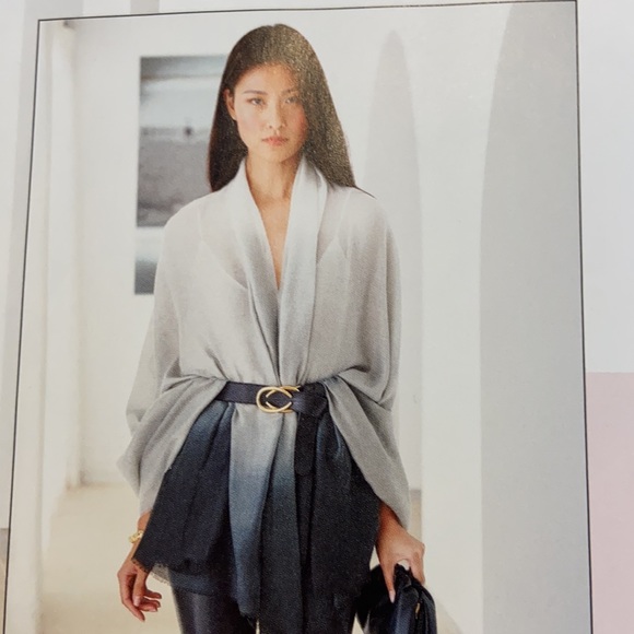 Brand new Cushnie grey horizon scarf, super soft and oversized for versatile use - Picture 2 of 7